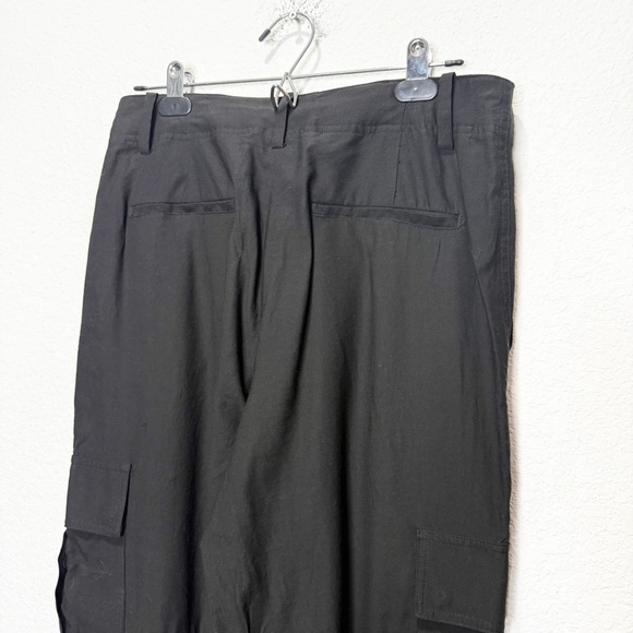 Vince Wide-leg Cargo Lightweight Drapey Woven Pants Quiet Luxury Minimalist - Picture 8 of 15